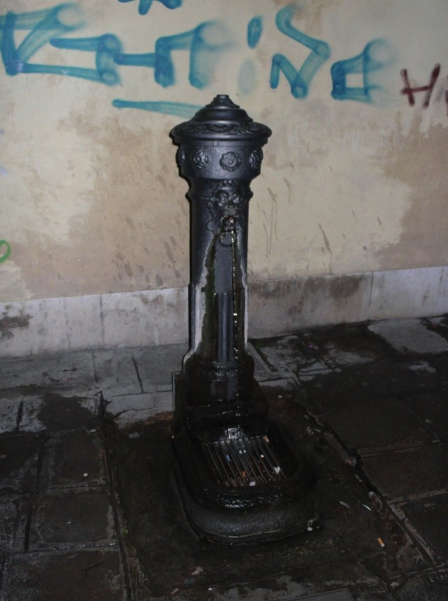 Eine Gasse in Genova, 2007, Pigmentdruck auf Photopapier